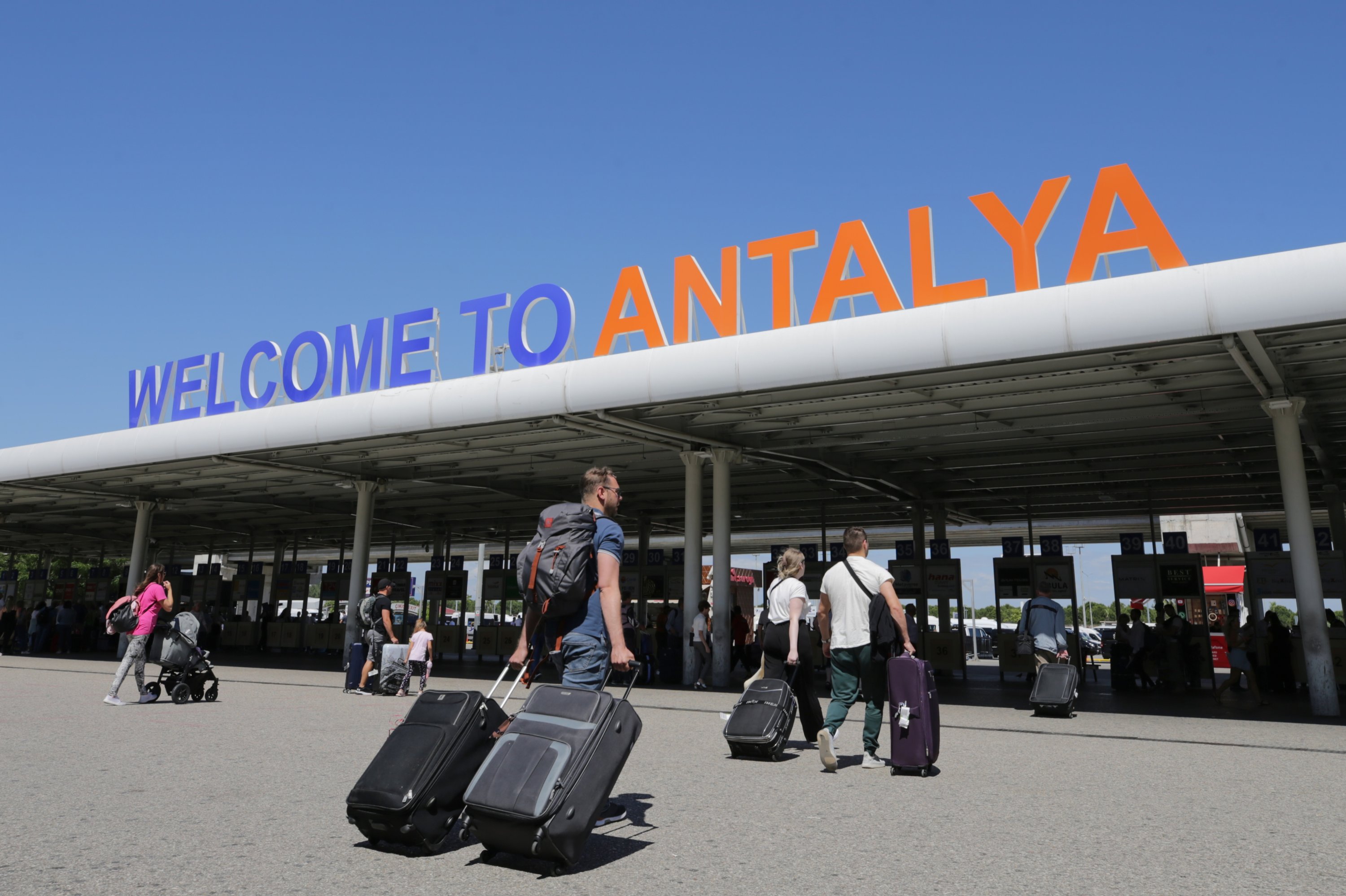 Antalya érkezés a reptérre