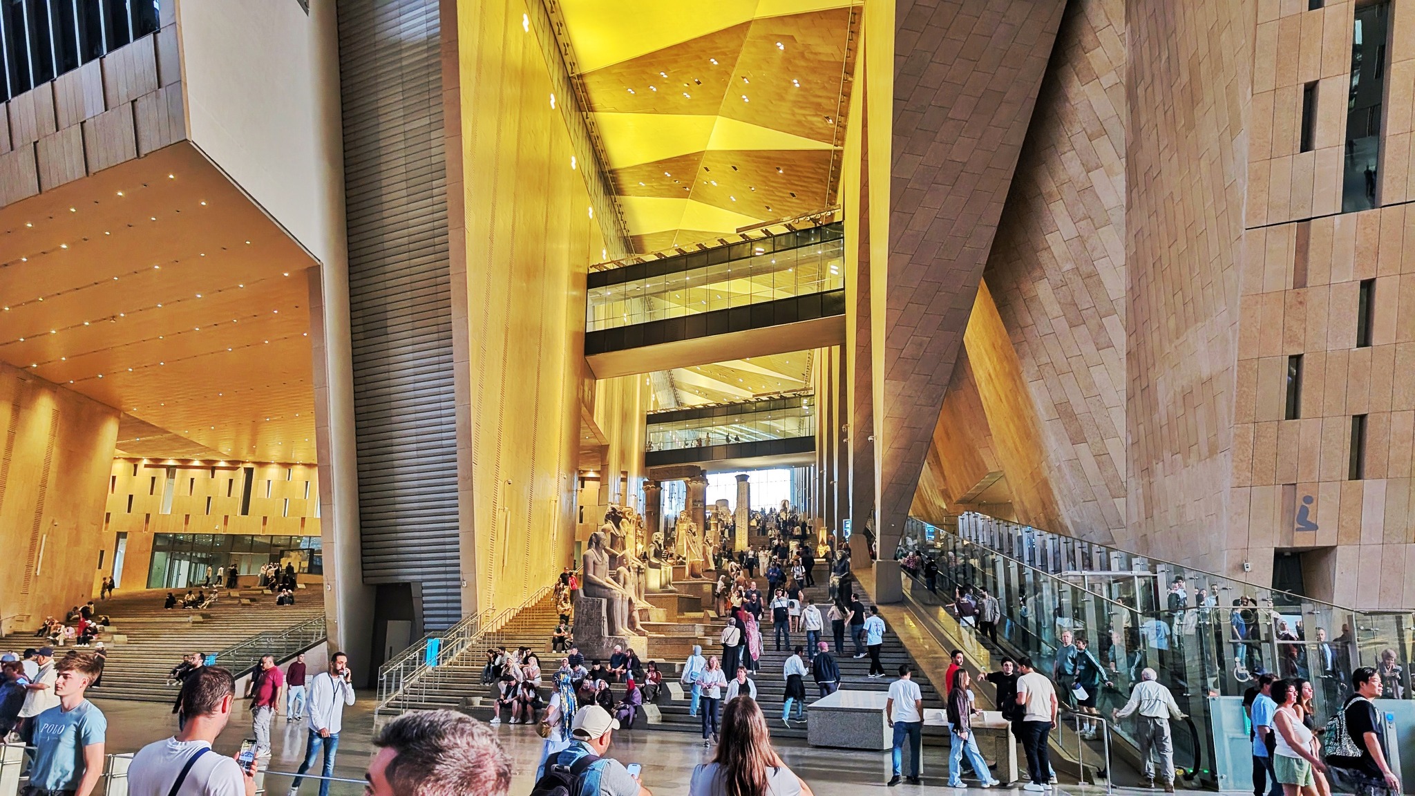 GEM Kairó múzeum utazás