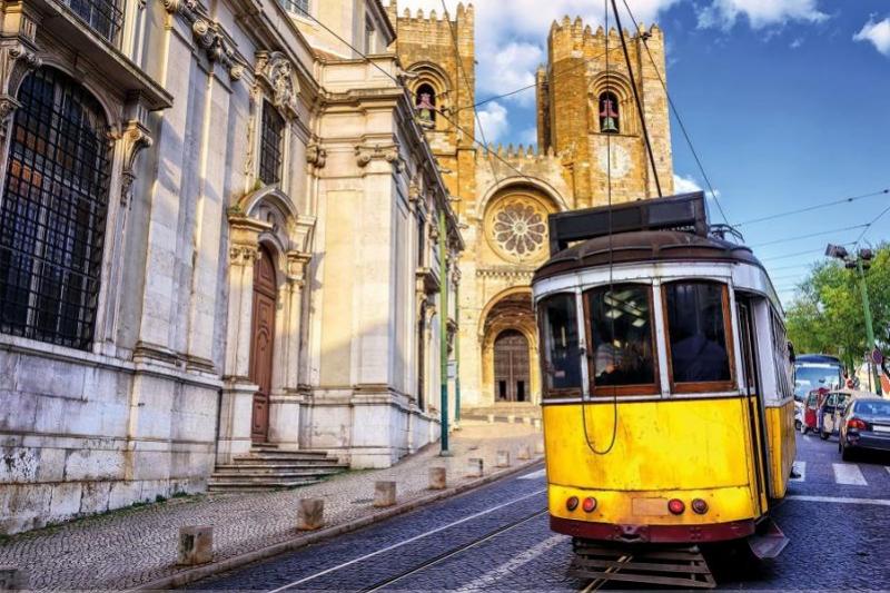 Körutazás Lisszabontól Portóig, pihenéssel Madeira szigetén