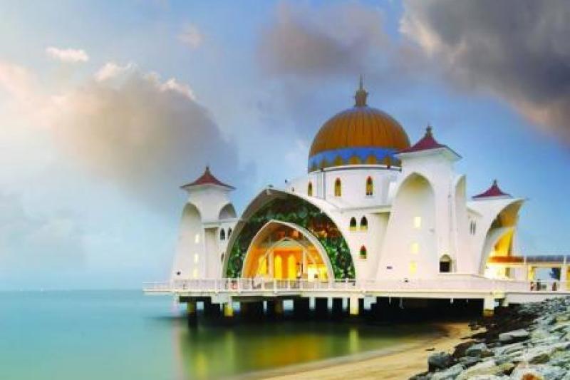 Pihenés Tioman trópusi szigetén Kuala Lumpur-i és szingapúri látogatással