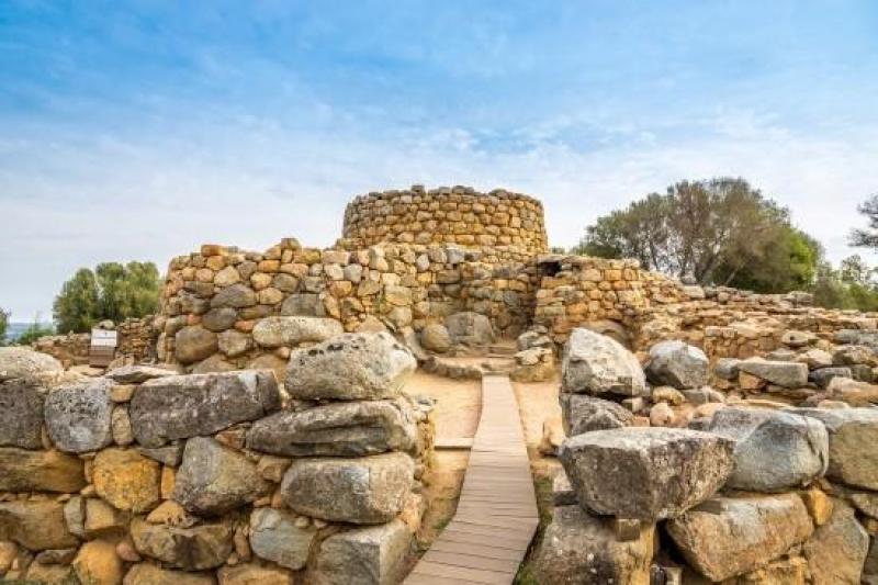 Szardínia kirándulási lehetőséggel Korzikára csoportos körutazás