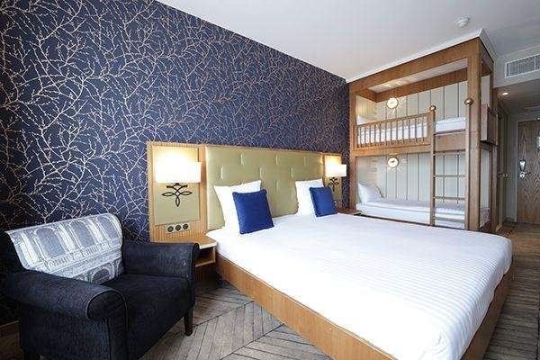 Disneyland csoportosan, párizsi városnézéssel 2024 március - Dream Castle