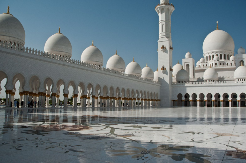 Pihenés a Maldív-szigeteken látogatással az Emirátusokban 2024. február 16-25.