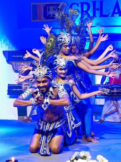 Évindító kiscsoportos körutazás Srí Lankán, pihenéssel a tengerparton