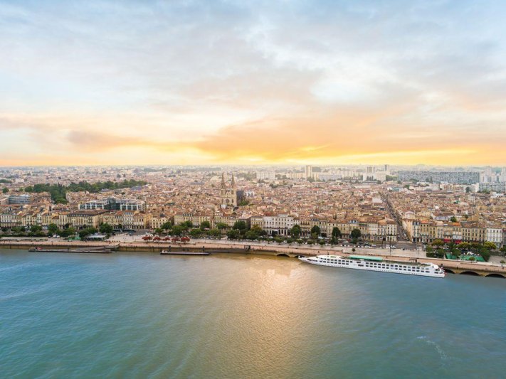 Csoportos folyami hajóút Franciaországban – Bordeaux és a Garonne borvidékén