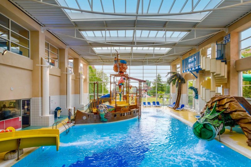 Disneyland csoportosan, párizsi városnézéssel 2026. június 3 - 6. - Explorers Hotel