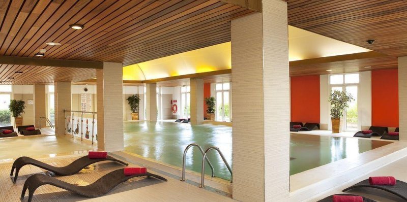 Disneyland csoportosan, párizsi városnézéssel 2026 május 20 - 23. - Grand Magic Hotel