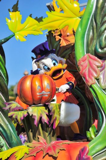 Disneyland csoportosan, párizsi városnézéssel 2026. október 21 - 24. - Disney Hotel Cheyenne