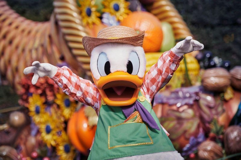 Disneyland csoportosan, párizsi városnézéssel 2026. október 21 - 24. - Disney Hotel Cheyenne