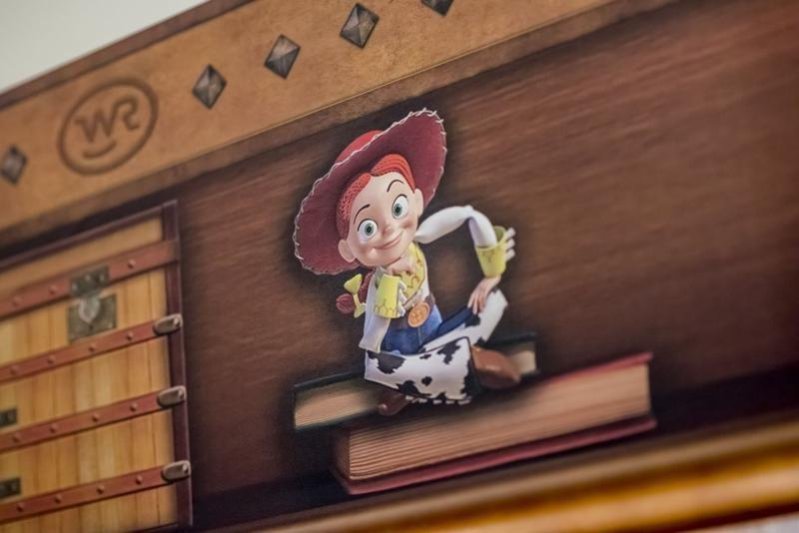 Disneyland csoportosan, párizsi városnézéssel