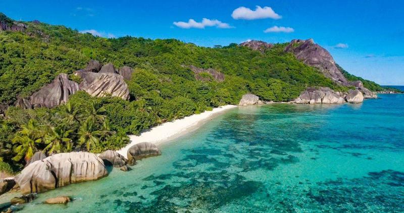 Madagaszkári kalandok pihenéssel a Seychelle