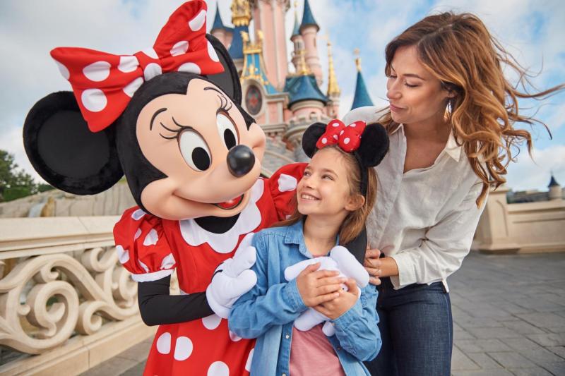 Utazás Disneyland meseországba, párizsi városnézéssel
