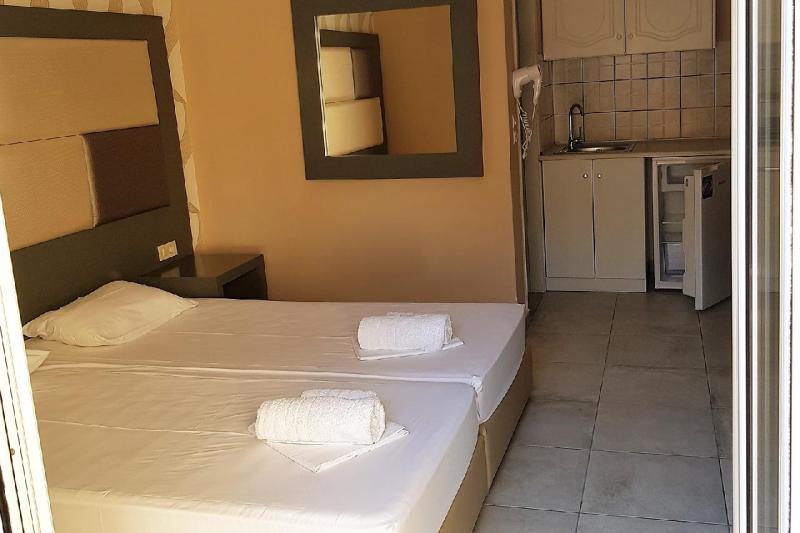 Zakynthos Laganas utazás Aktypis Apartmanház