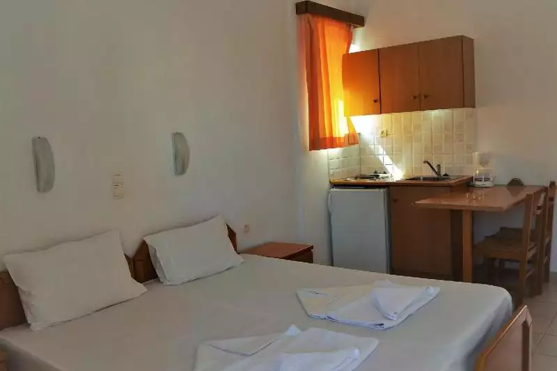 Alexandros Apartmanház Kréta Agia Marina