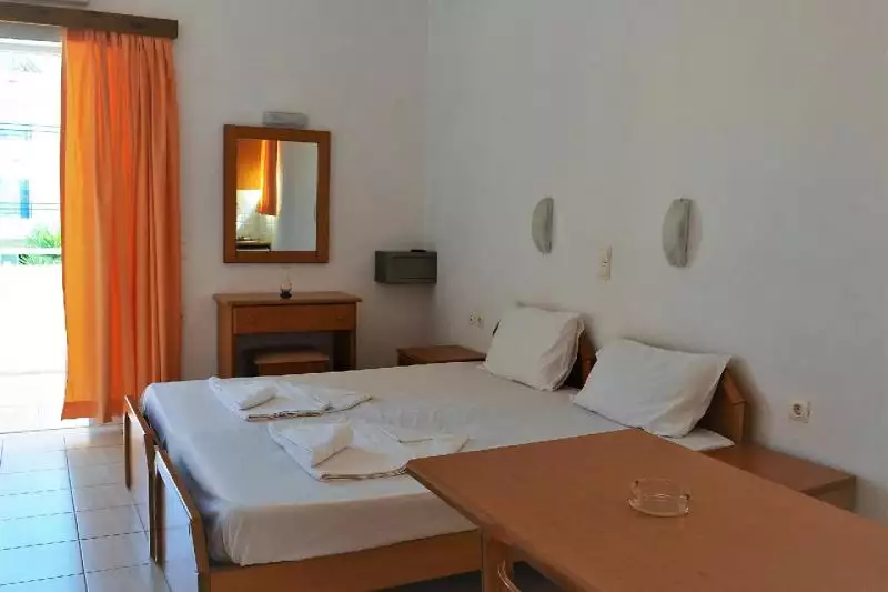 Alexandros Apartmanház Kréta Agia Marina