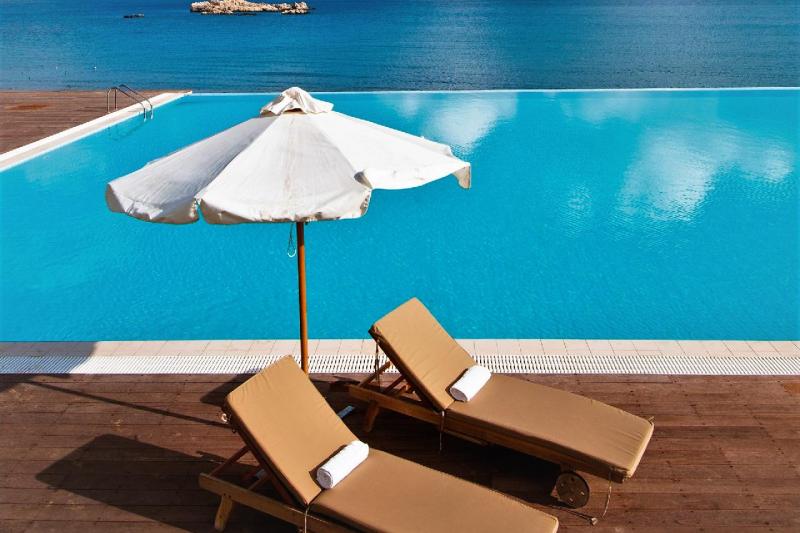 Karpathos Pigadia utazás Alimounda Mare Hotel