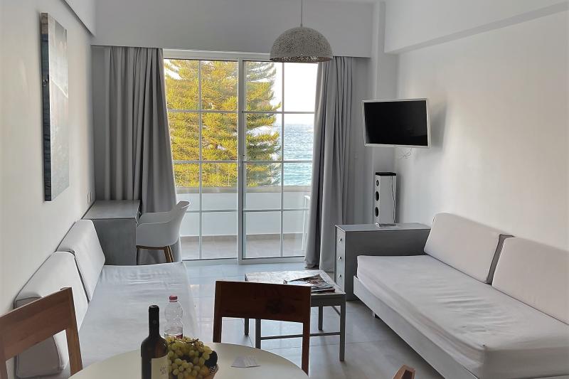 Karpathos Pigadia utazás Alos Suites (ex Possirama Bay)