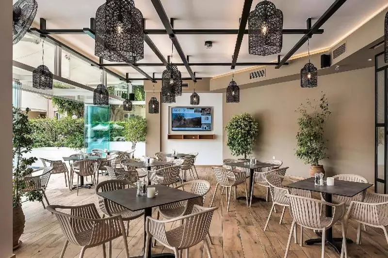 Atrion Hotel Kréta Agia Marina