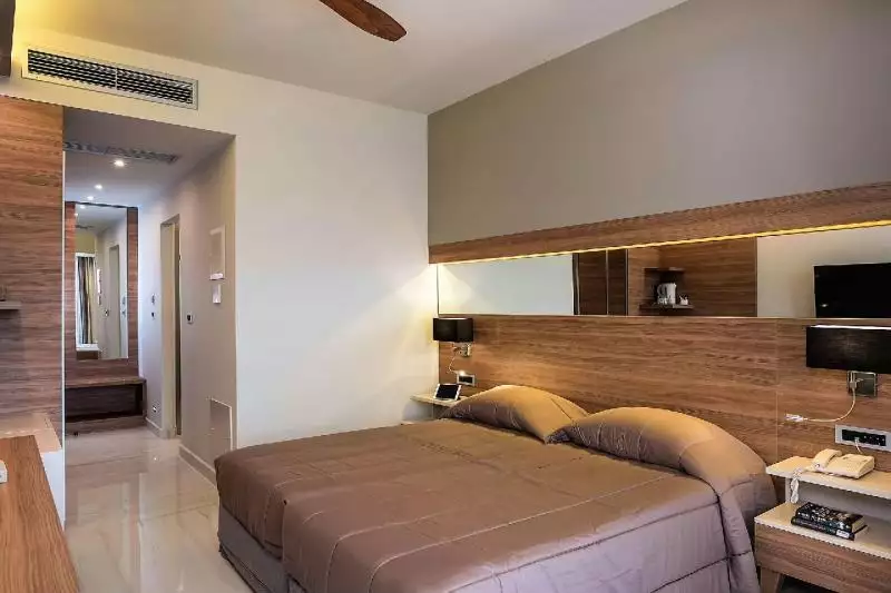Atrion Hotel Kréta Agia Marina