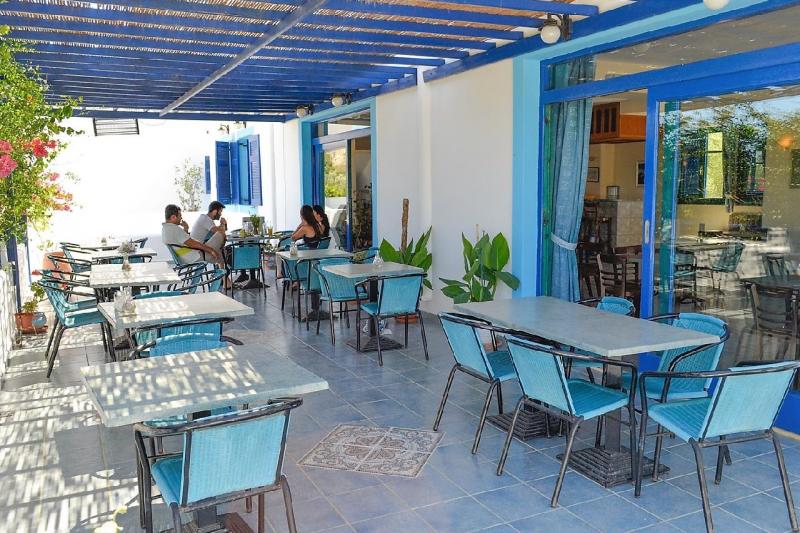 Karpathos Amoopi utazás Blue Sea Hotel