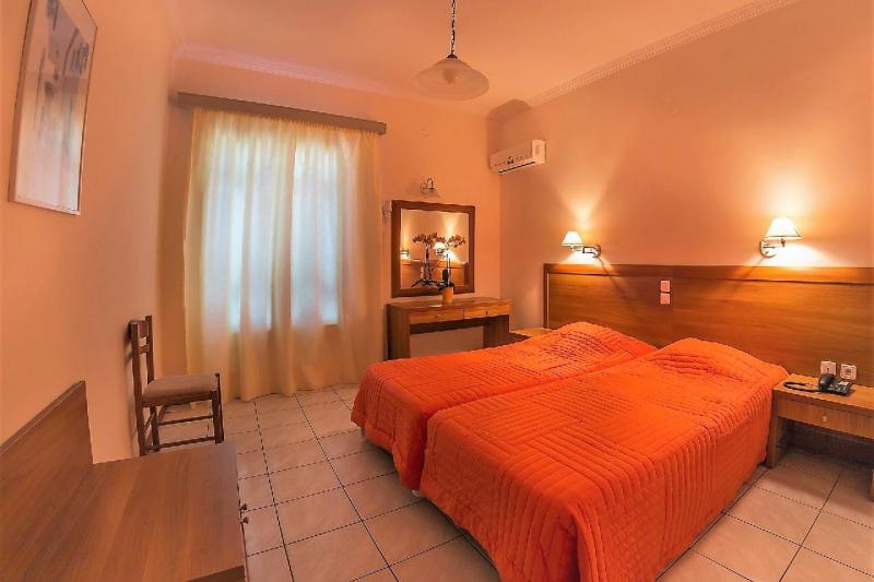 Zakynthos Argassi utazás Chryssi Akti Hotel