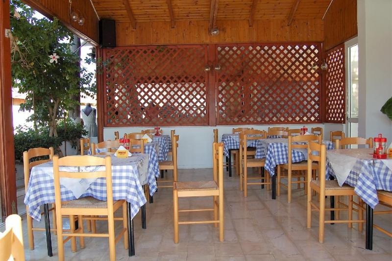 Kréta Gouves utazás Dimitra apartmanház