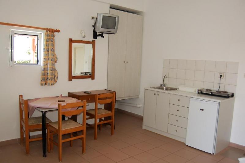 Kréta Gouves utazás Dimitra apartmanház