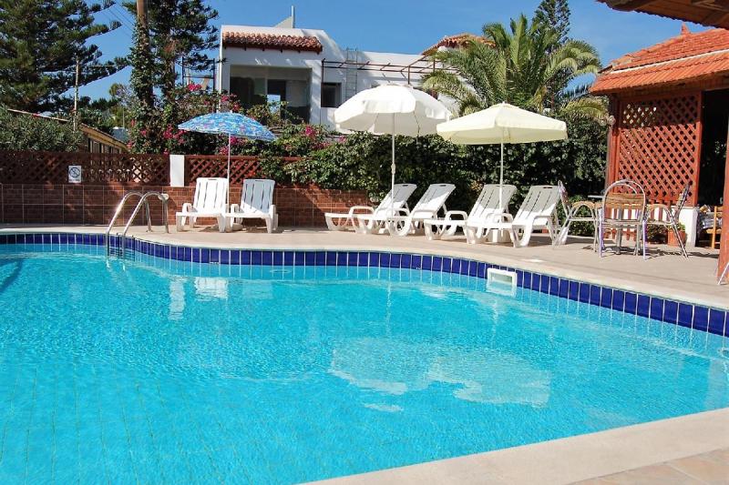 Kréta Gouves utazás Dimitra apartmanház