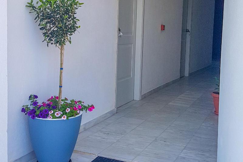 Kréta Agia Marina utazás Giannis Apartmanház