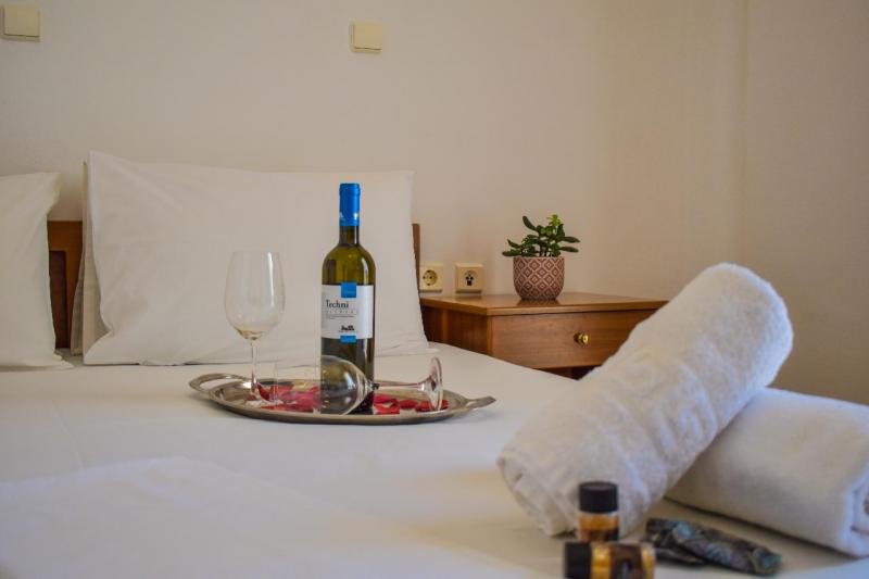 Kréta Agia Marina utazás Giannis Apartmanház