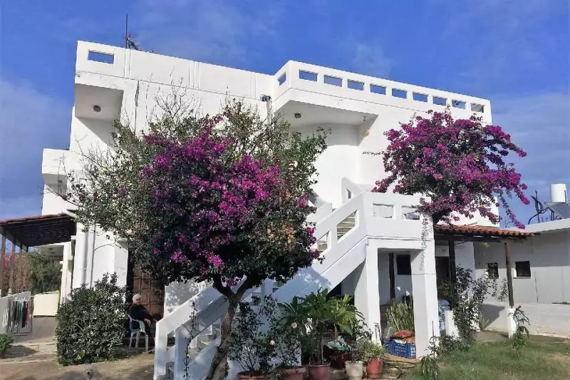 Giannis Apartmanház Kréta Agia Marina