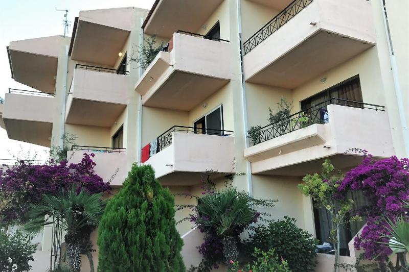 Rodosz Faliraki utazás Grande Blue Apartmanház