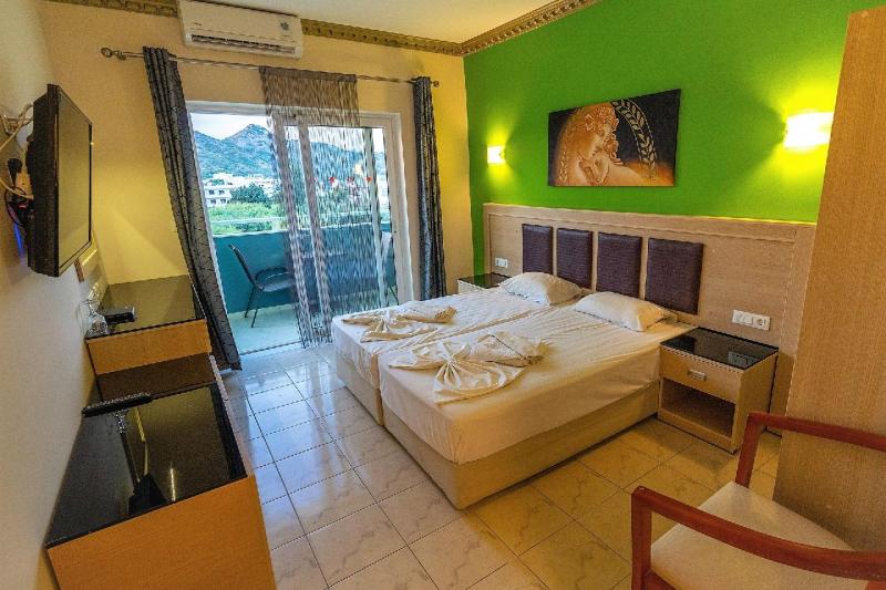 Rodosz Faliraki utazás Grecian Fantasia Hotel