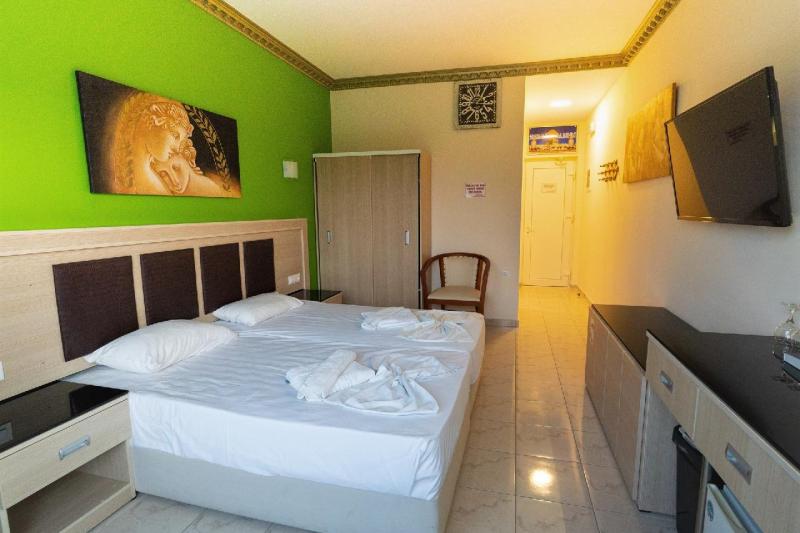 Rodosz Faliraki utazás Grecian Fantasia Hotel