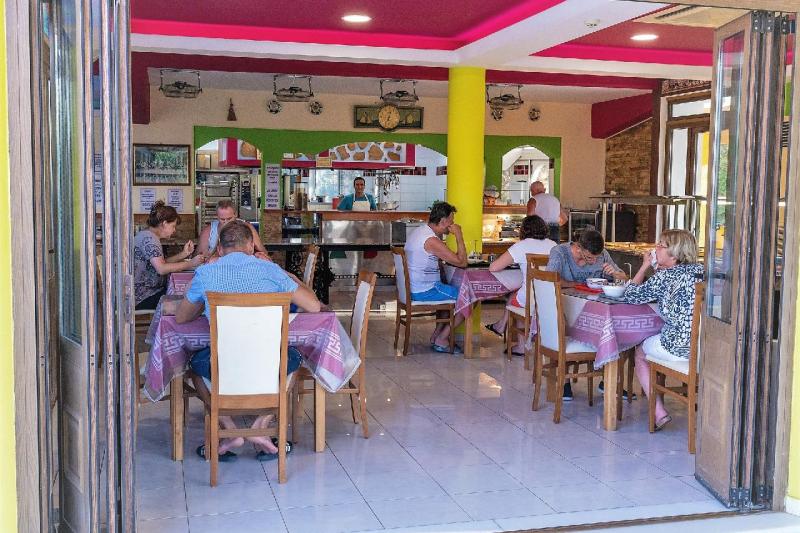 Rodosz Faliraki utazás Grecian Fantasia Hotel