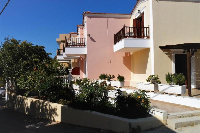 Karpathos Pigadia utazás Iliada Apartmanház