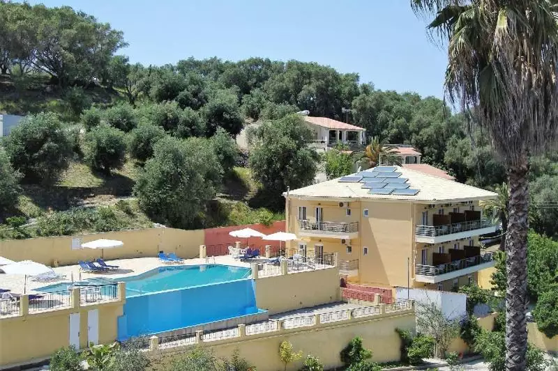 Ionian Eye Apartmanház (ex Jón tenger) Korfu Messonghi