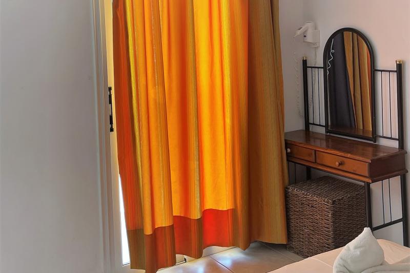 Karpathos Pigadia utazás Iris Studio