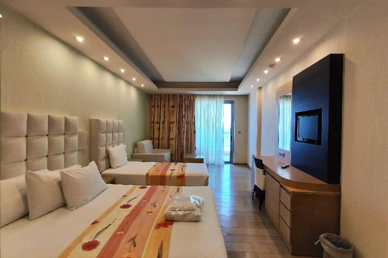 Karpathos Pigadia utazás Konstantinos Palace Hotel