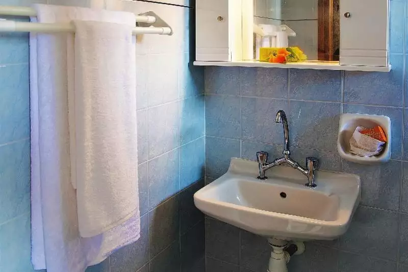 Kostas Apartmanház (ex Lina) Korfu Messonghi