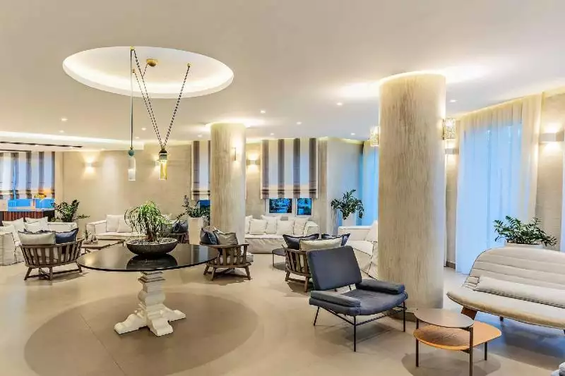 Nefeli Hotel Kréta Platanias