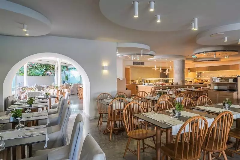 Nefeli Hotel Kréta Platanias