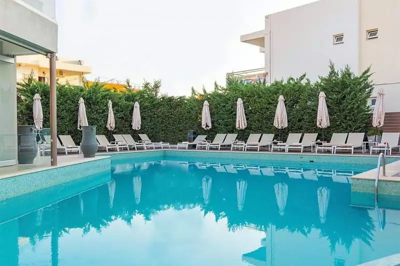 Nefeli Hotel Kréta Platanias