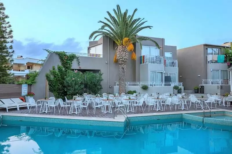 Nefeli Hotel Kréta Platanias