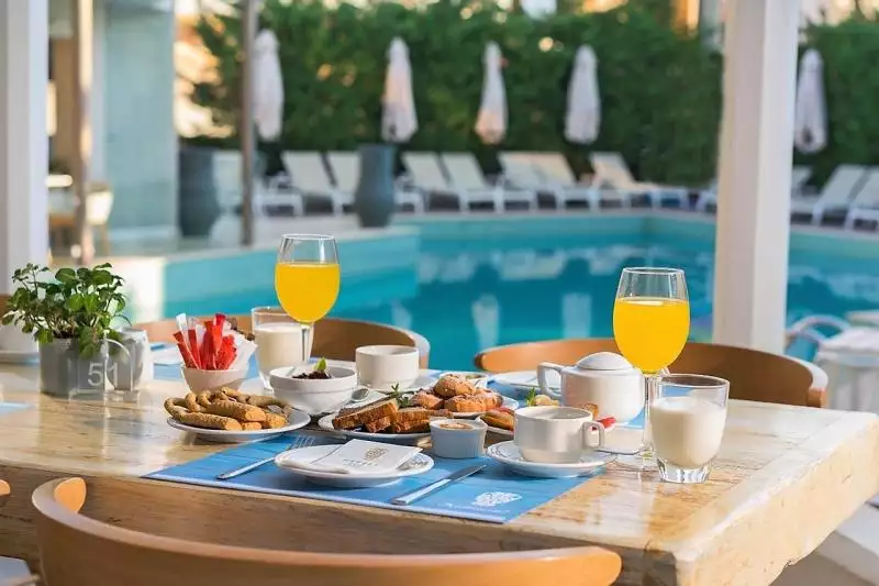 Nefeli Hotel Kréta Platanias