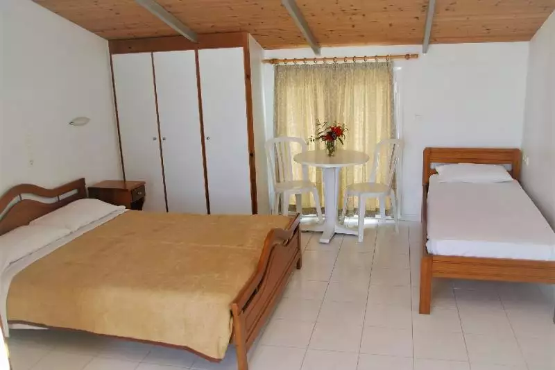 Stratos Apartmanház Zakynthos Laganas