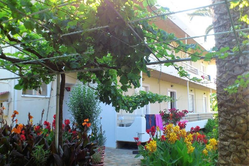 Zakynthos Laganas utazás Stratos Apartmanház