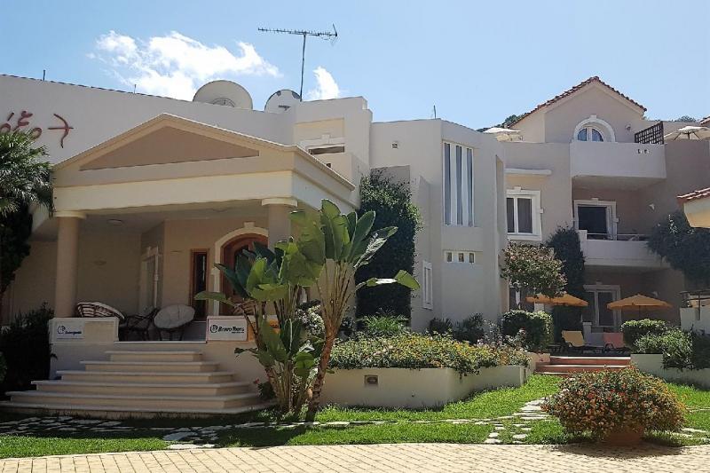 Kréta Platanias utazás Toxo Hotel