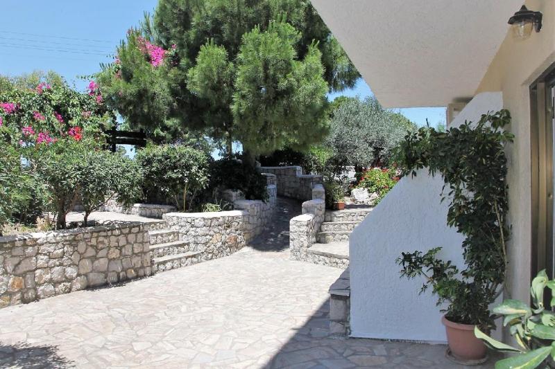 Rodosz Faliraki utazás Voula Apartmanház