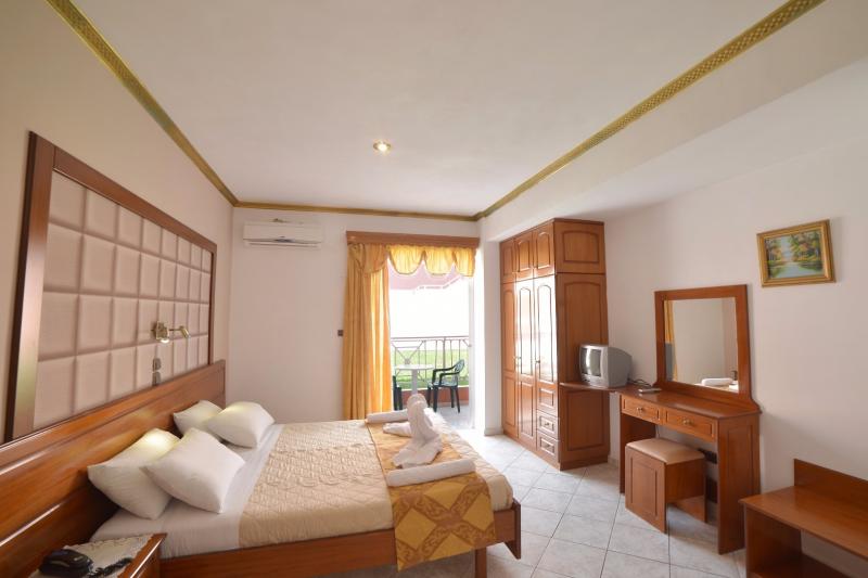 Korfu Sidari utazás Angelina Hotel